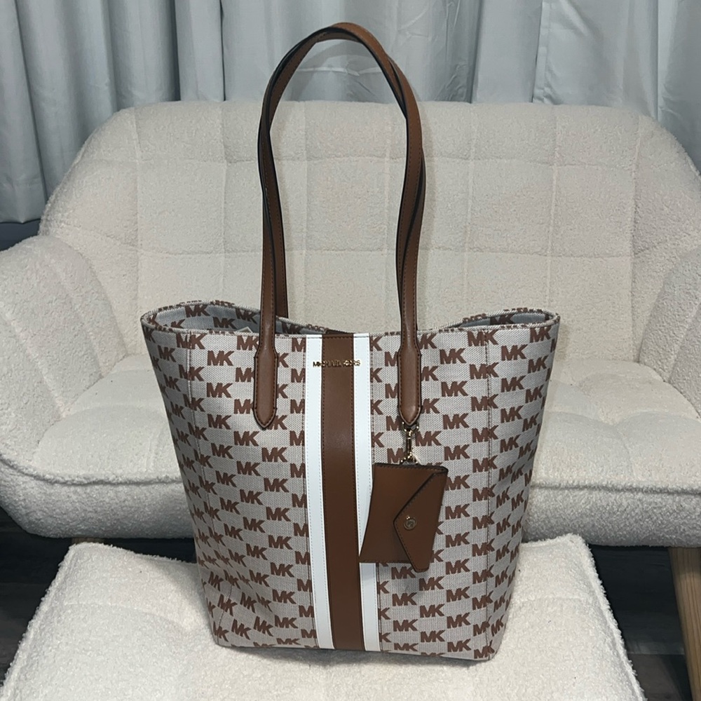 NWT Michael Kors Vincent Brown Leather Trim Tote Bag